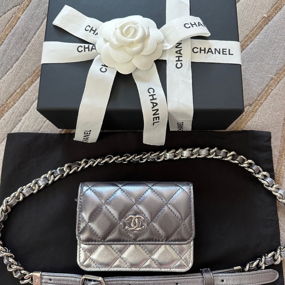Chanel Coco Punk metallic silver ombré leather Belt bag. CHANEL
